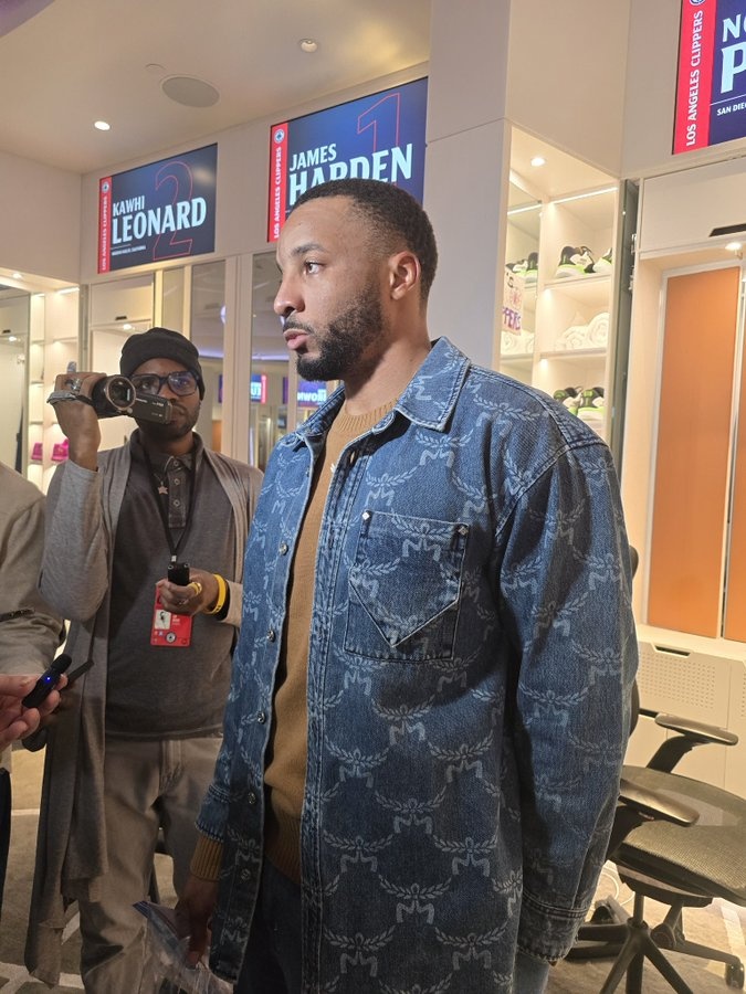 鲍威尔：胜利离我们不远 有时候你会命中投篮&得到哨子但有时不会