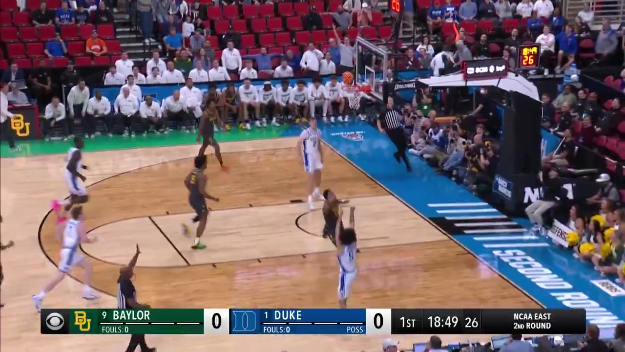 第一份工资用来干嘛？苗立杰：买吃的 巩晓彬：20多块钱攒着